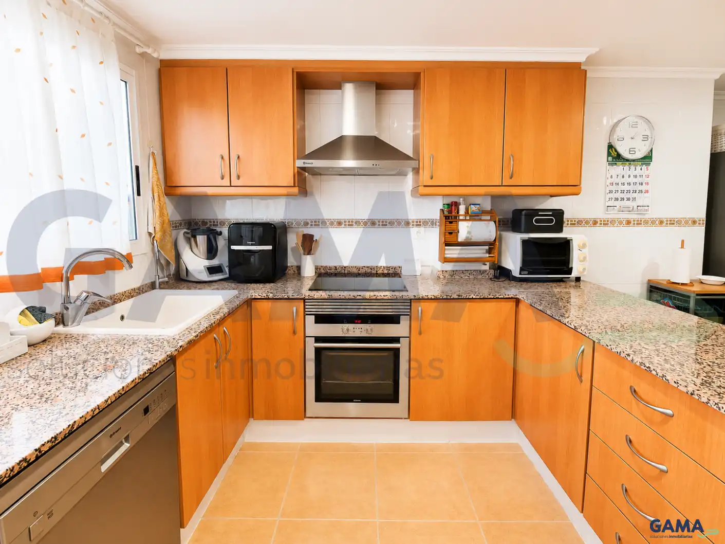 Kitchen of Flat for sale in Algemesí  with Air Conditioner