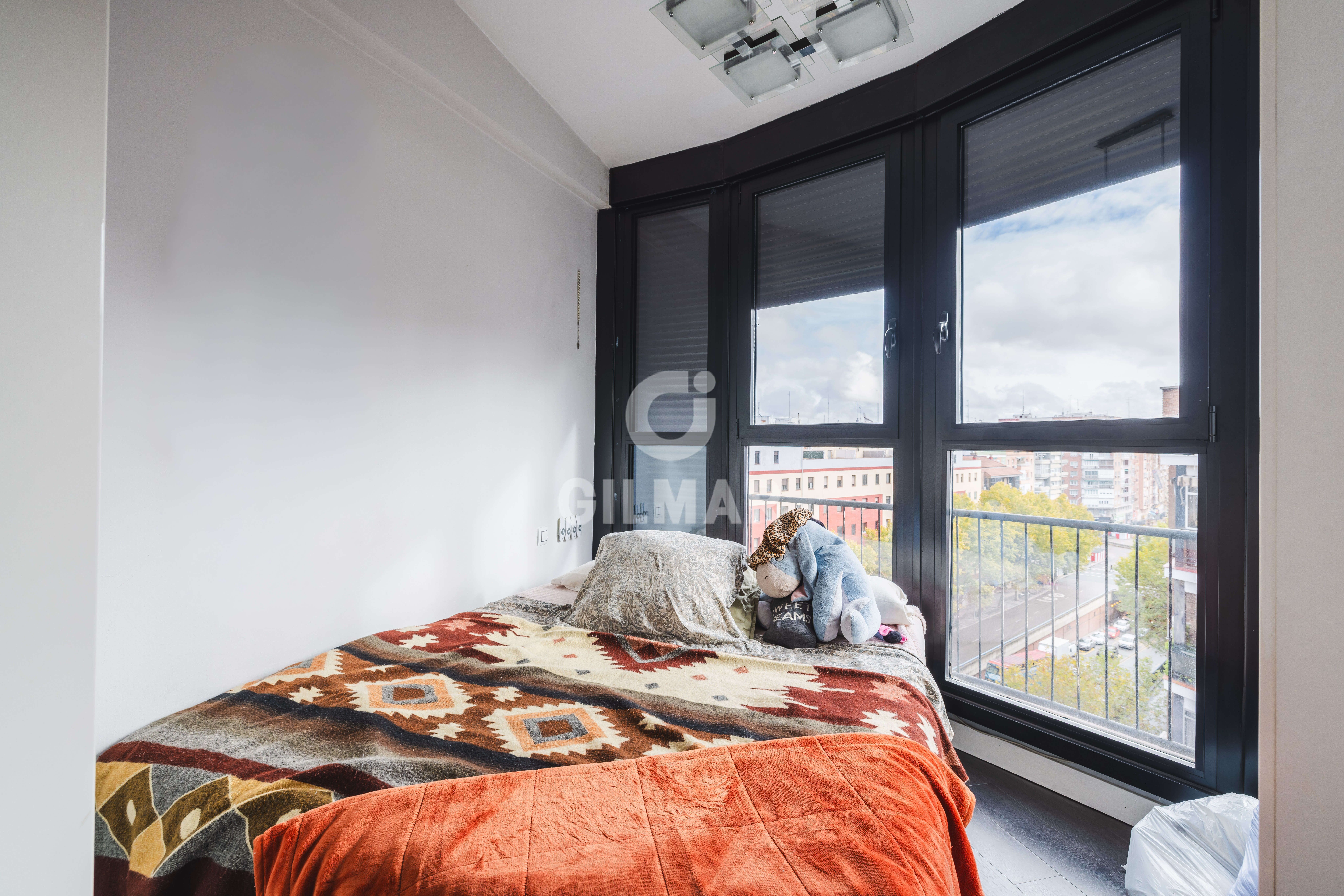 Bedroom of Flat for sale in  Madrid Capital  with Heating