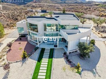 Villa avec piscine à vendre à N/A