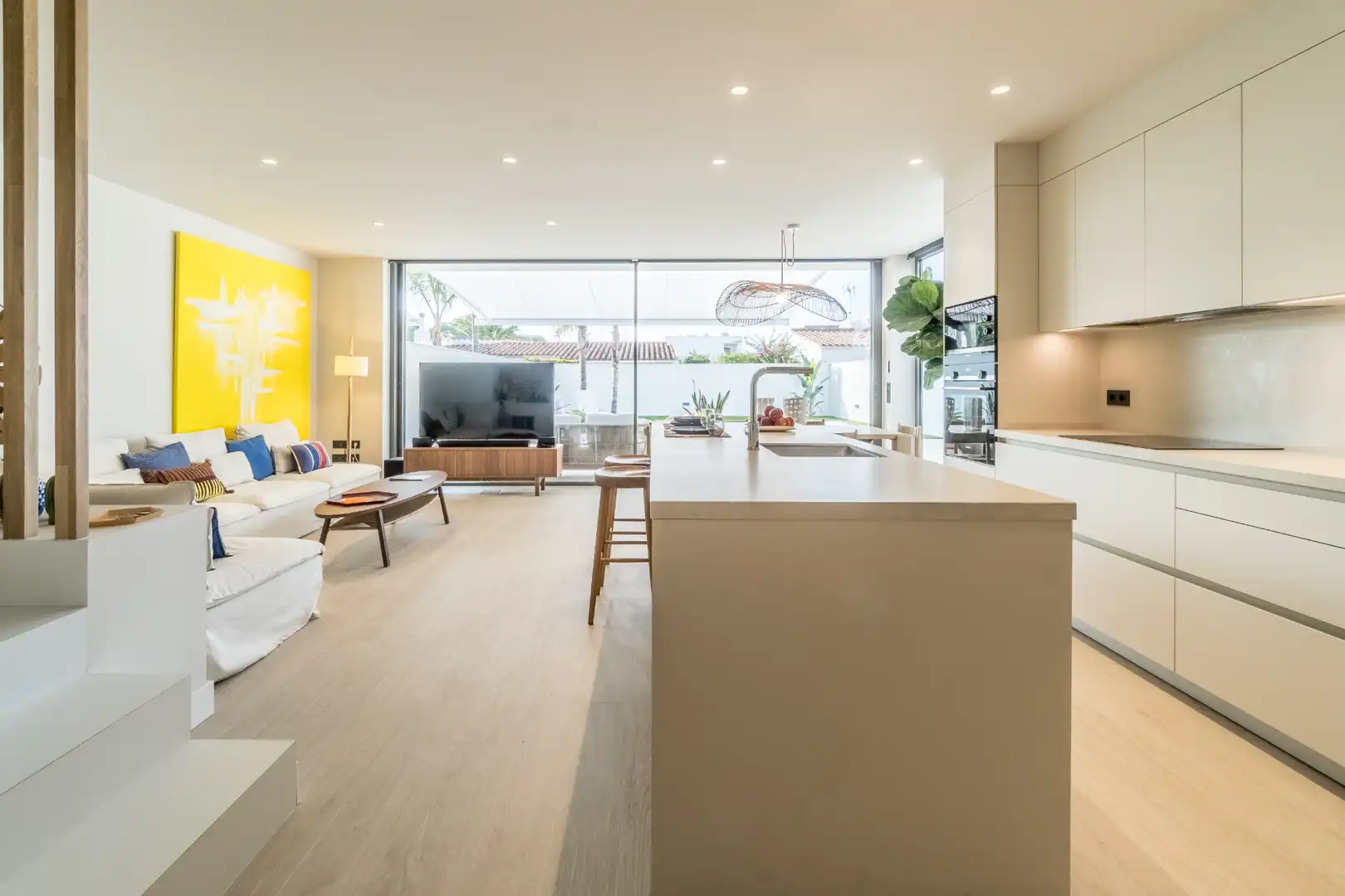 Sala de estar de Casa adosada de alquiler en Cambrils con Aire acondicionado, Calefacción y Jardín privado