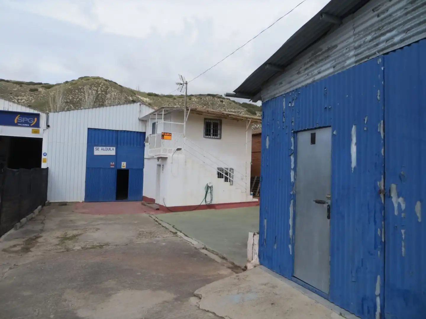Vista exterior de Casa o chalet en venta en Villalbilla pueblo