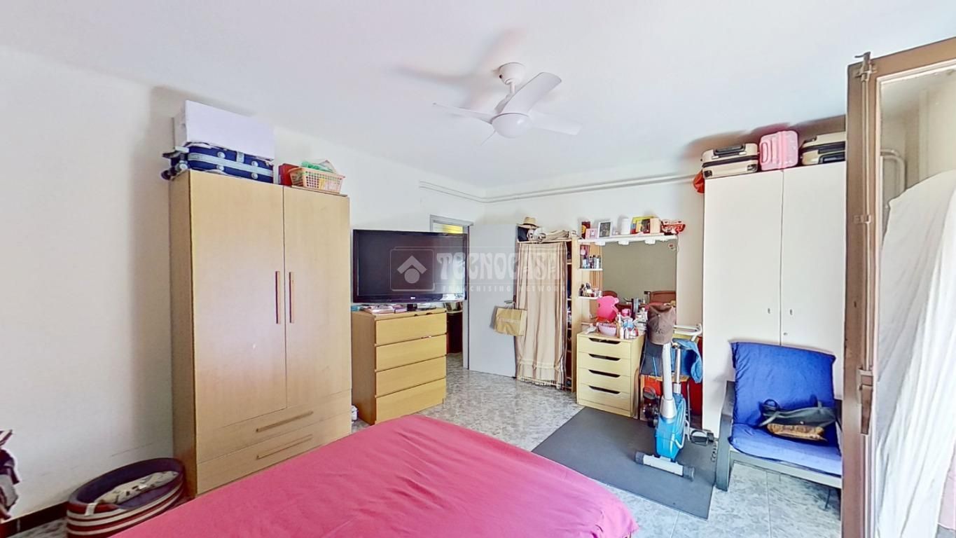 Dormitori de Pis en venda en Manresa amb Aire condicionat i Balcó