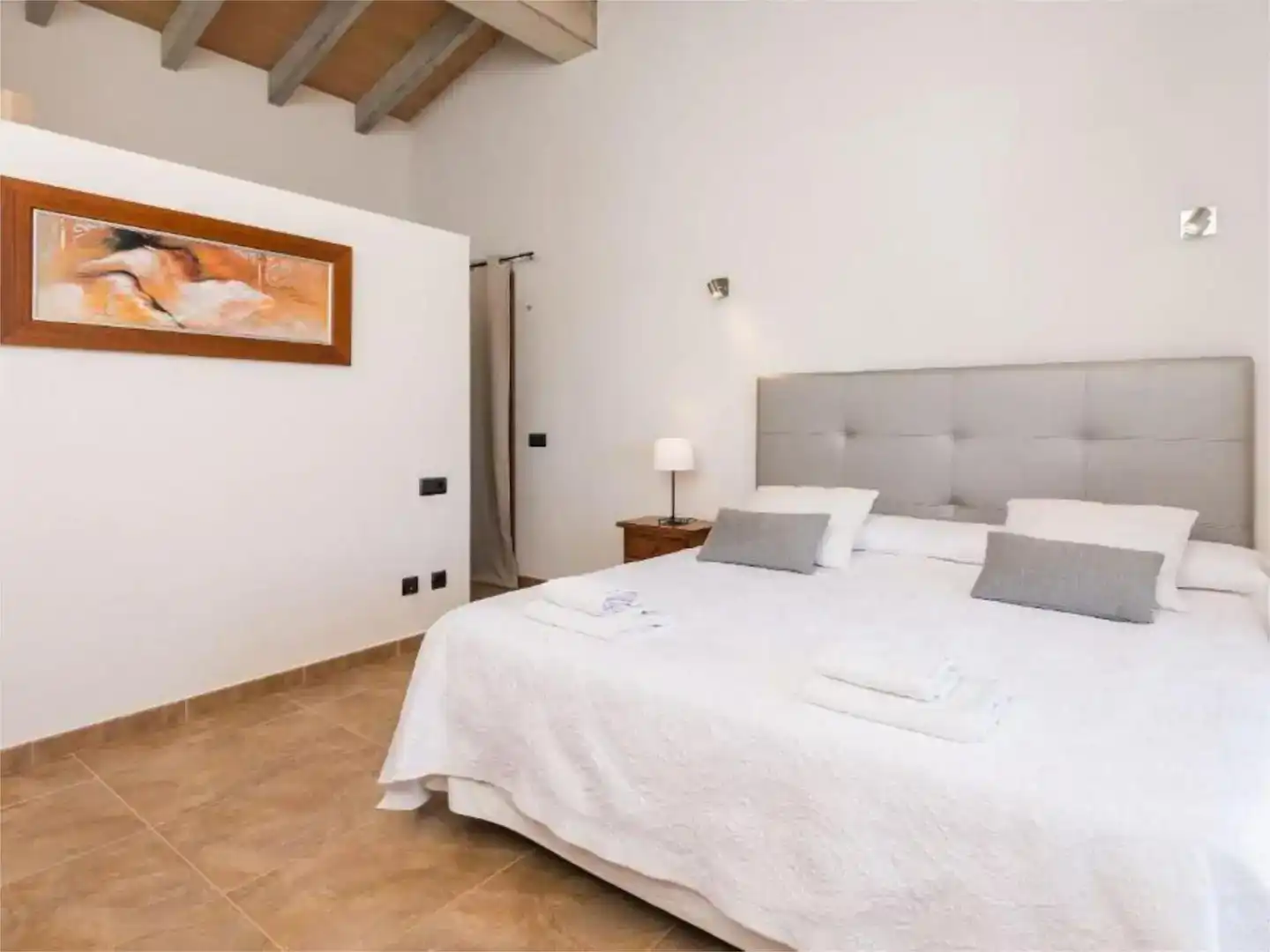 Dormitori de Finca rústica de lloguer en Manacor amb Aire condicionat, Jardí privat i Traster