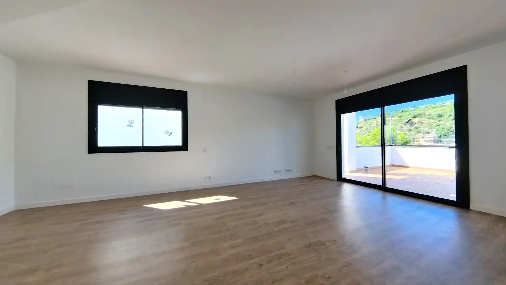 Sala d'estar de Casa o xalet en venda en Calafell amb Aire condicionat, Calefacció i Jardí privat