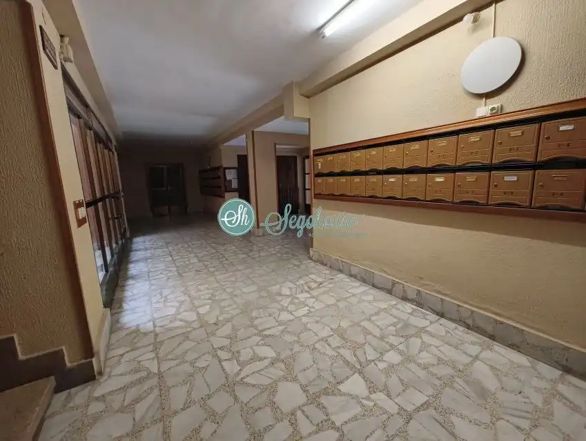 Piso en venta en Segovia con Calefacción, Parquet y Trastero