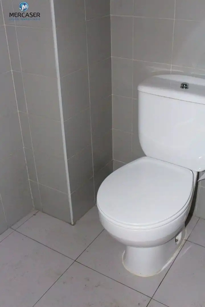 Bany de Local de lloguer en Alcalá de Henares