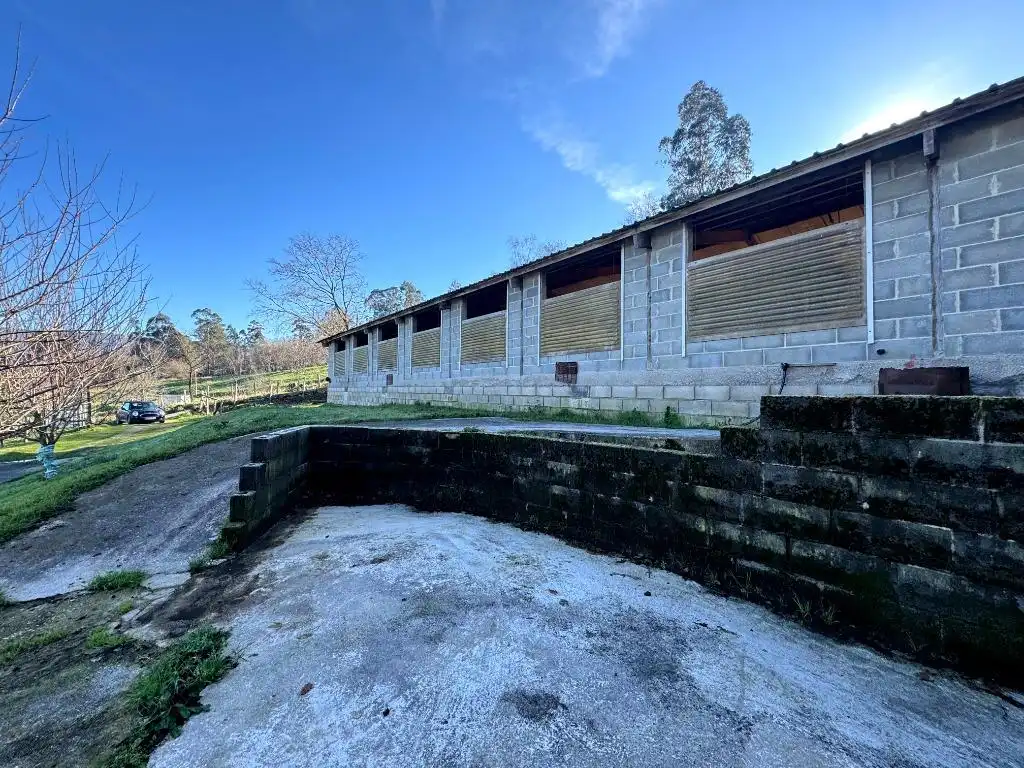 Außenansicht von Residential zum Verkauf in Los Corrales de Buelna 