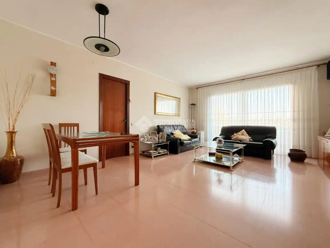 Flat with terrace for sale in Marianao, imagen 7