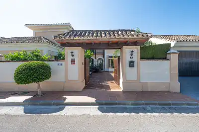 Villa con piscina in vendita a Mijas Golf, imagen 2