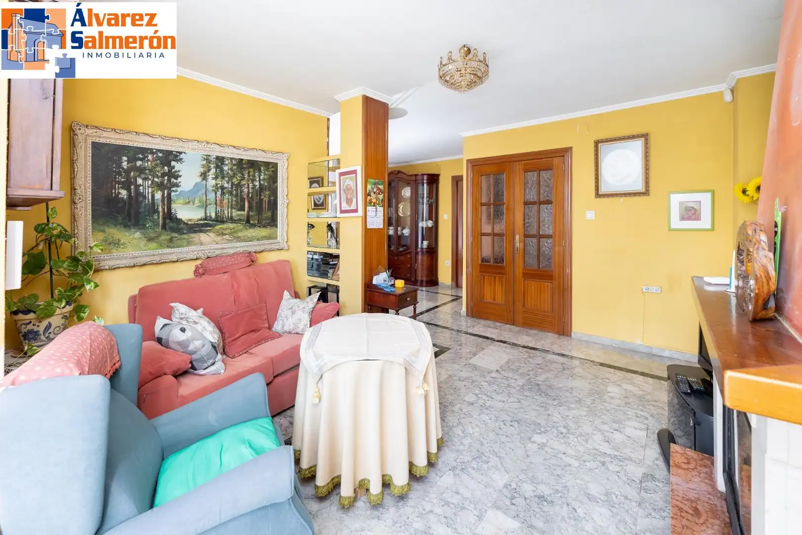 Sala d'estar de Casa o xalet en venda en Albolote amb Calefacció, Jardí privat i Terrassa