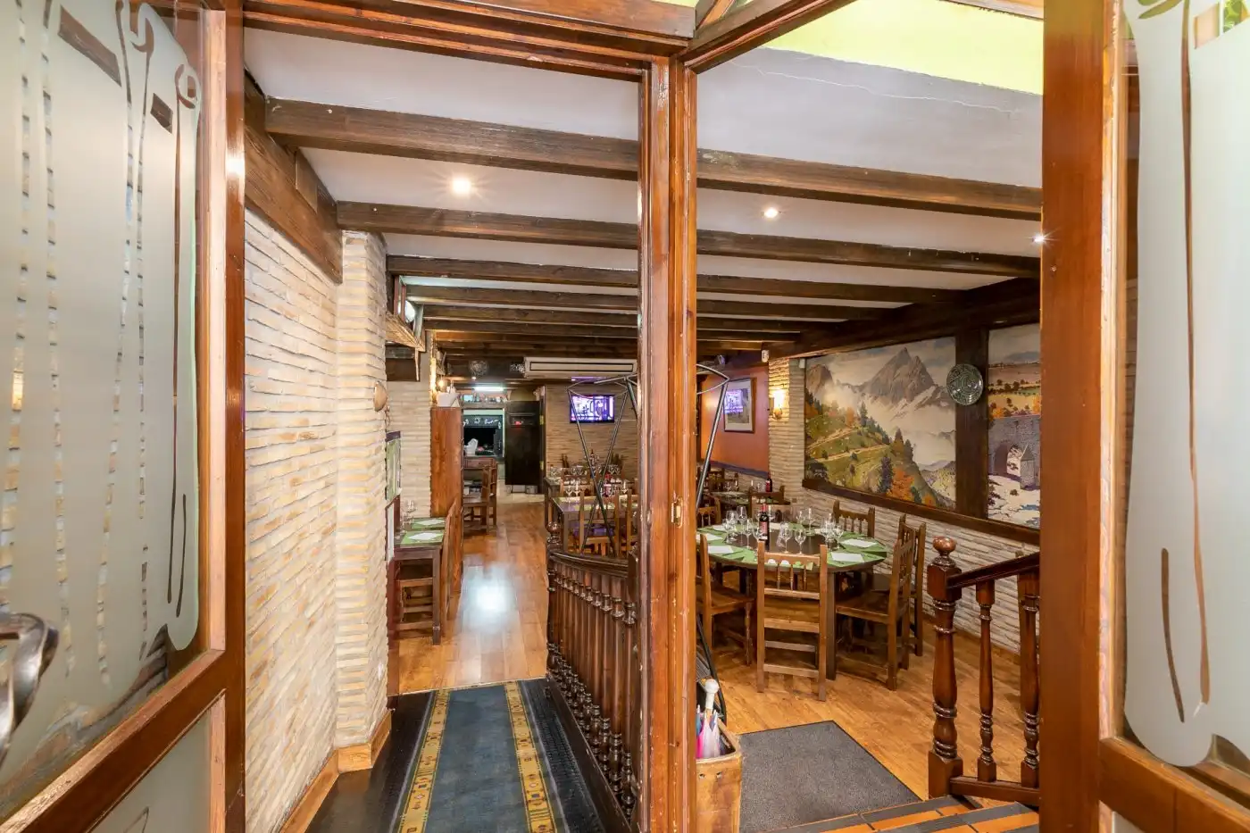 Local en venta en Jaca con Aire acondicionado, Terraza y Amueblado