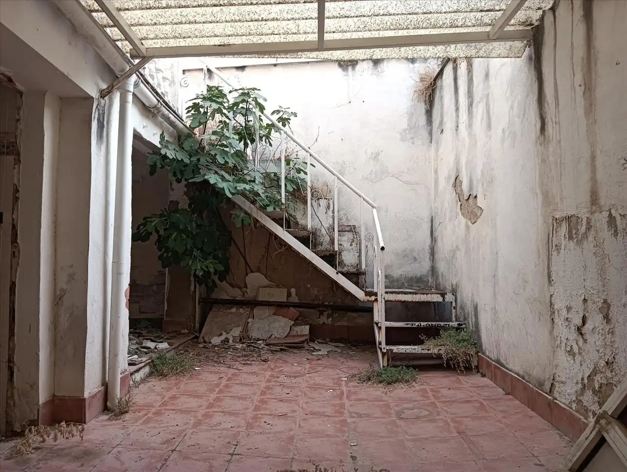 Casa adosada en venta en Bélmez de la Moraleda