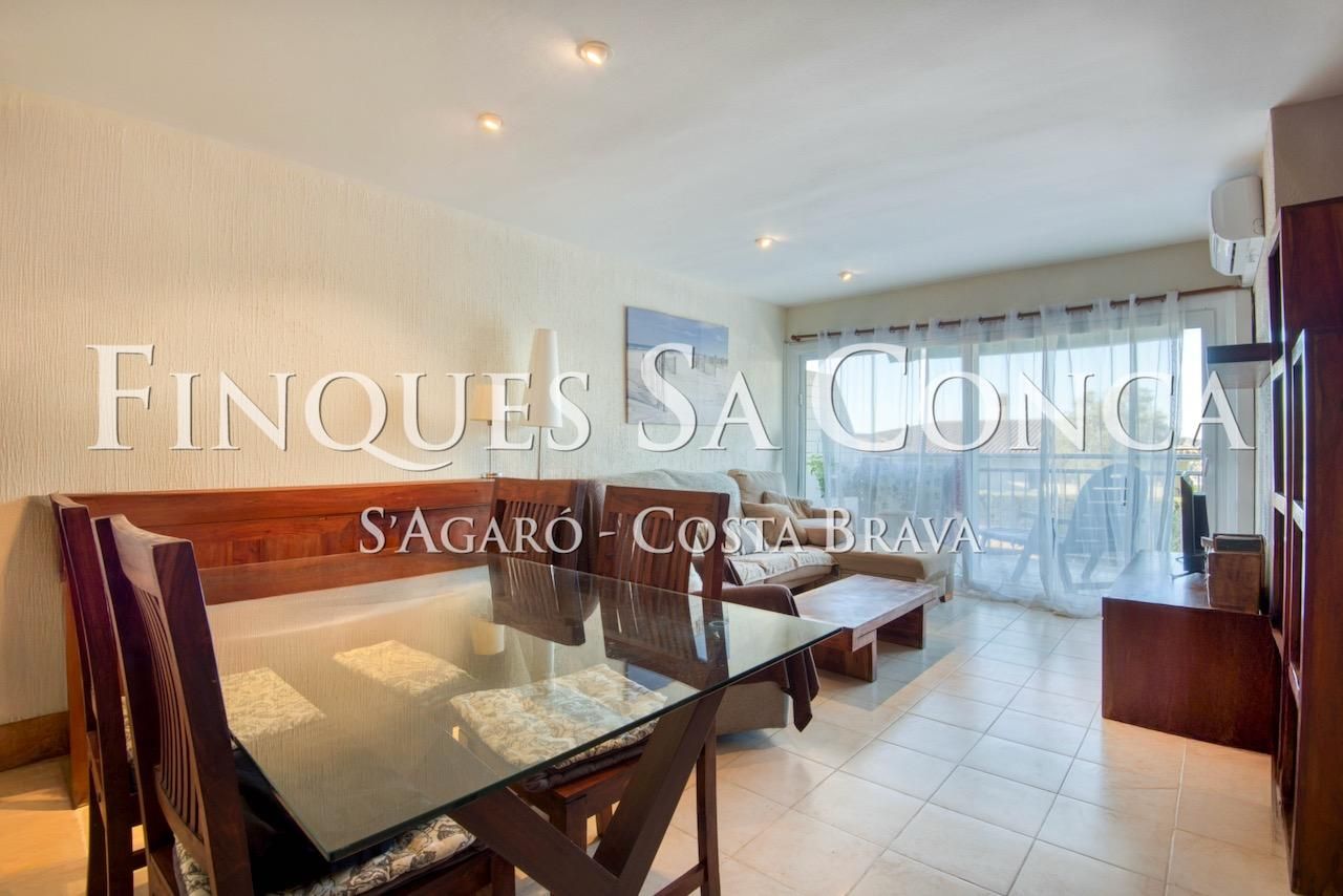 Sala d'estar de Apartament en venda en Sant Feliu de Guíxols amb Aire condicionat, Calefacció i Terrassa