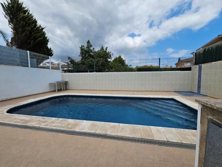 Piscina de Casa o xalet en venda en Gandia amb Aire condicionat, Terrassa i Balcó