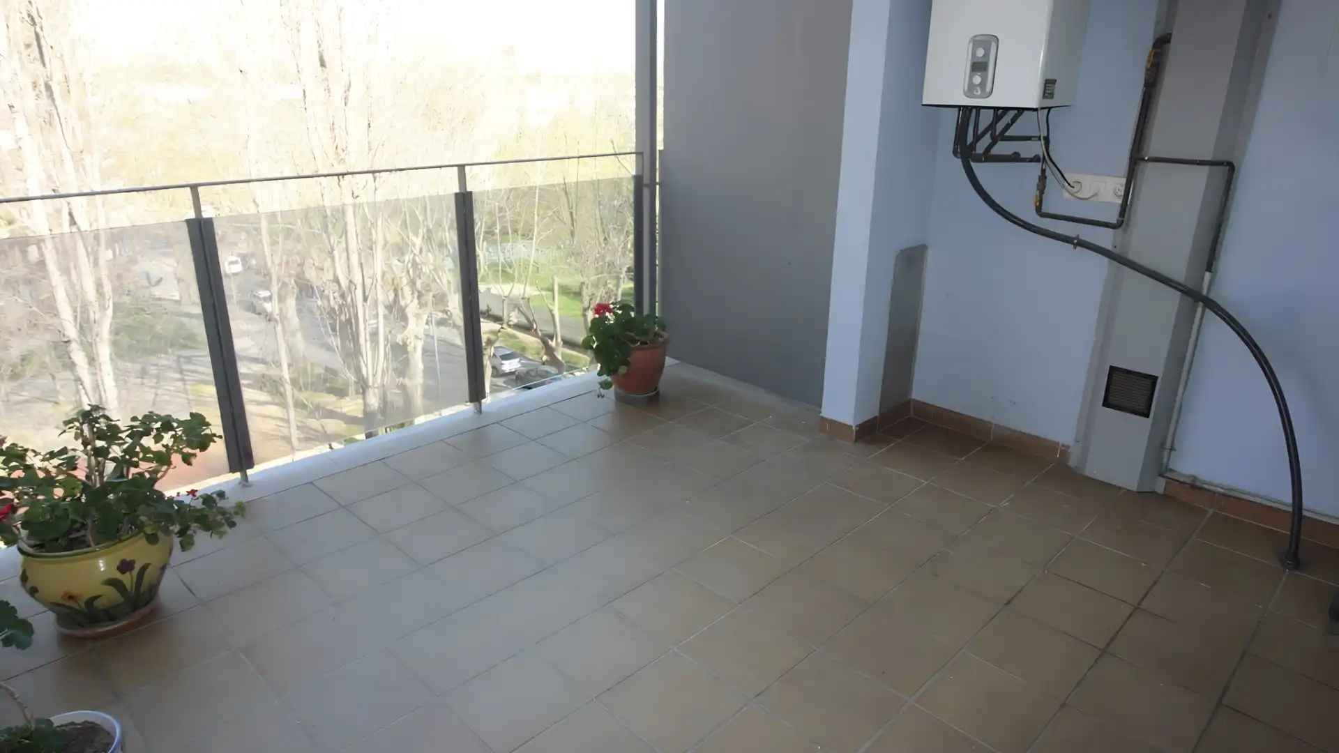 Terraza de Piso en venta en Figueres con Calefacción y Terraza