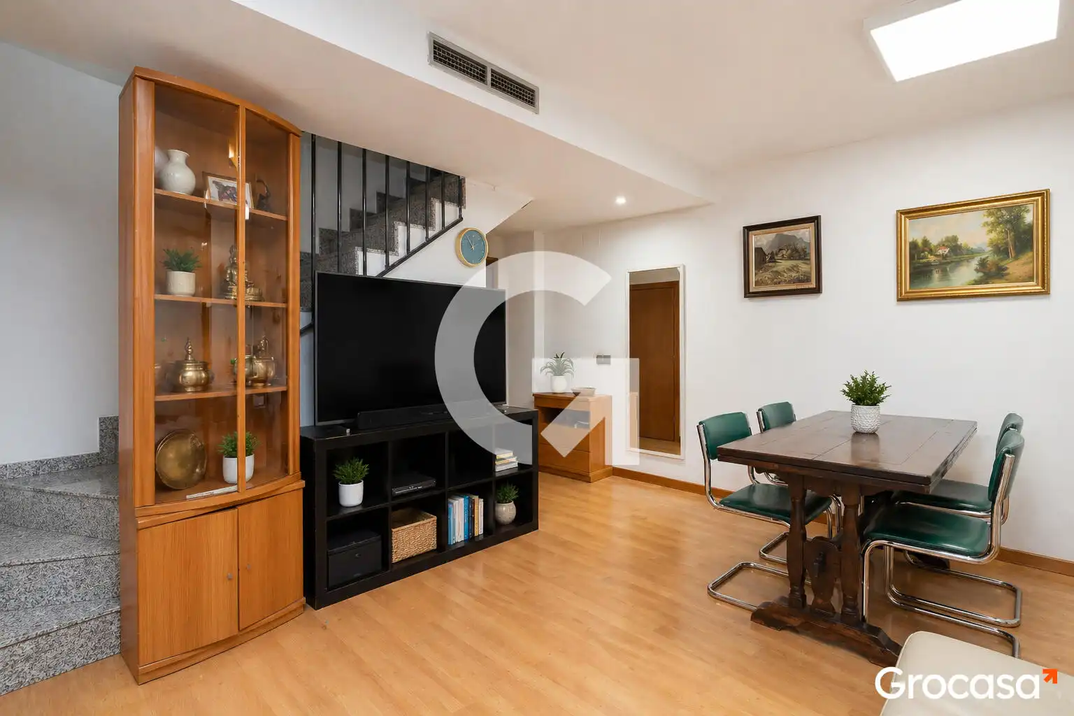 Living room of Duplexes for sale in L'Hospitalet de Llobregat  with Air Conditioner, Heating and Terrace