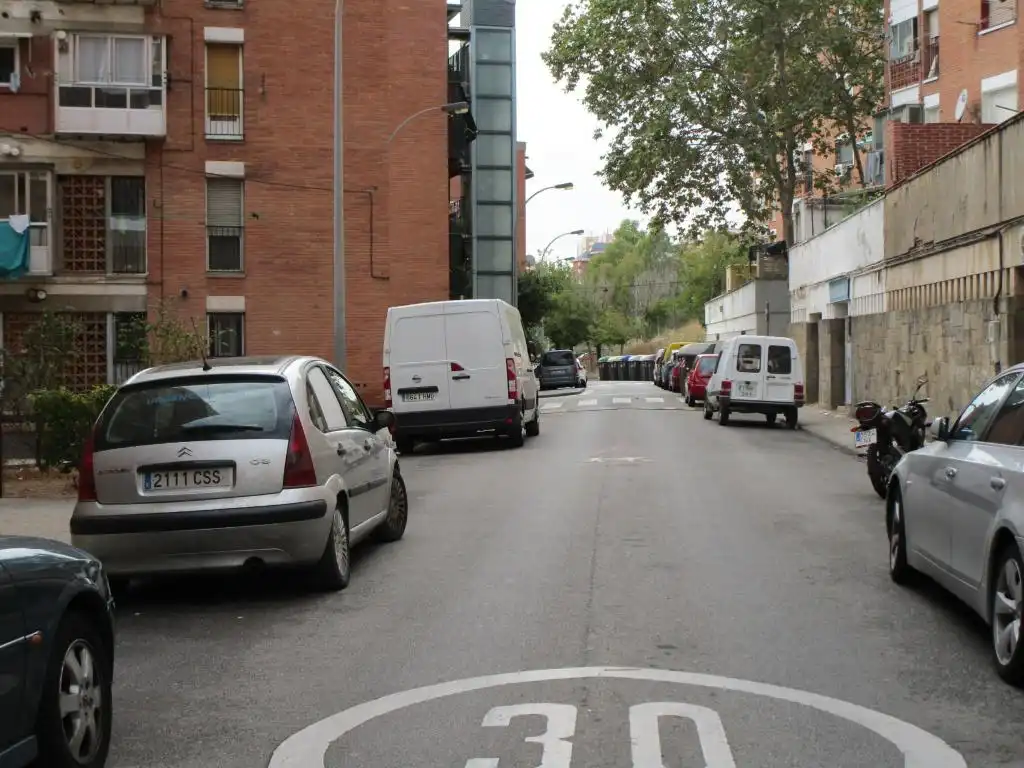 Apartment for sale in Calle Mas Canals Del 18 Escalera 1 Planta 4 Puerta 1, 18 18, imagen 3