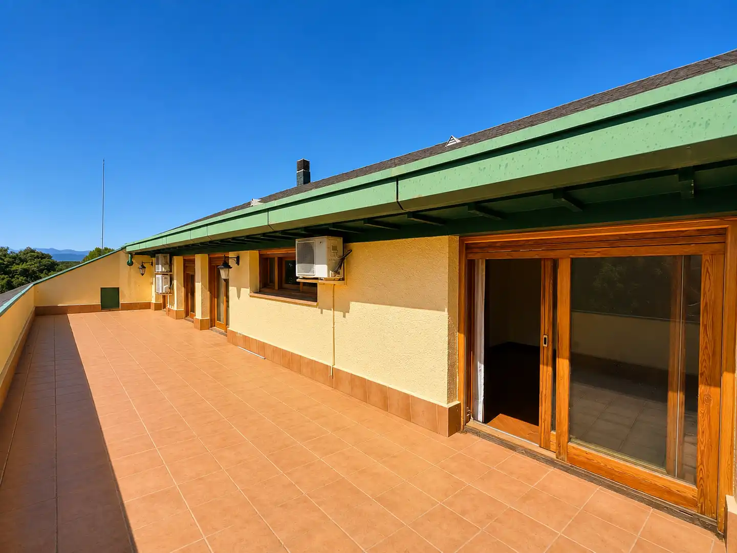 Villa mit Pool zum Verkauf in Urbanización Este - Montepríncipe, imagen 32