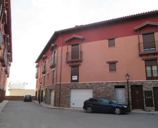 Vista exterior de Casa adosada en venda en  Teruel Capital amb Terrassa