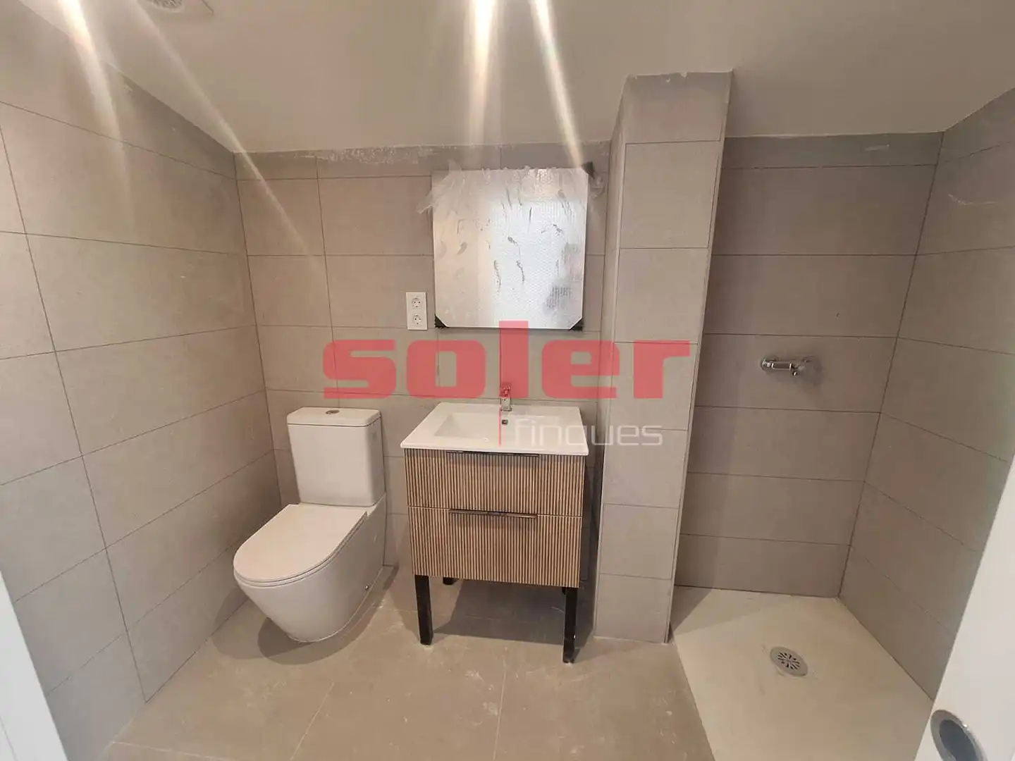 Bathroom of Duplexes for sale in Rubí  with Air Conditioner, Heating and Terrace