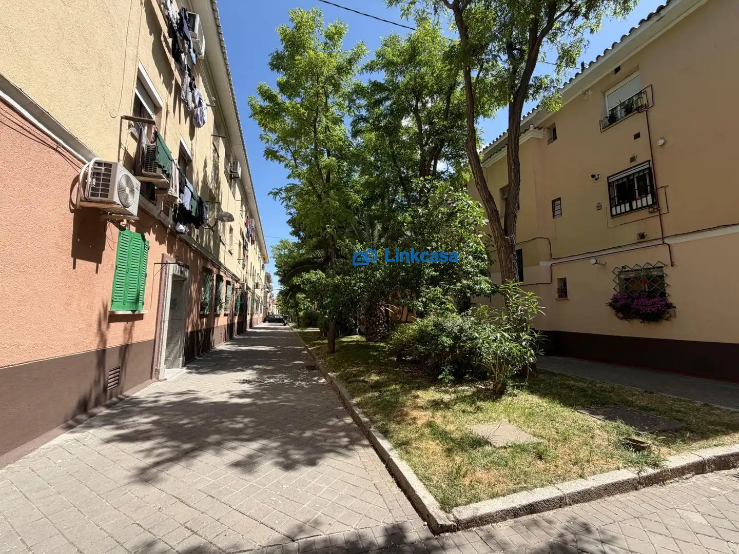 Exterior view of Flat for sale in Madrid
