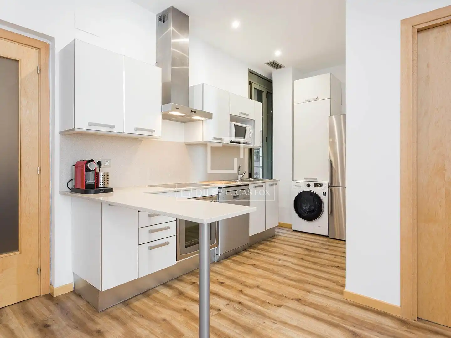 Küche von Wohnung zum Verkauf in Barcelona mit Klimaanlage, Heizung und Parkett