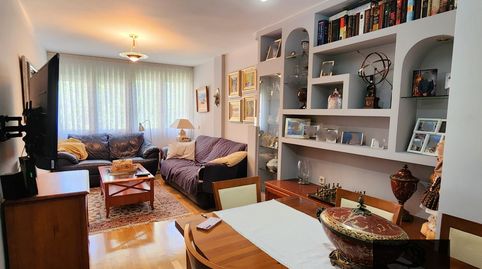 Foto 2 de Piso de alquiler en Avenida del Cardenal Herrera Oria, Peñagrande, Madrid Capital