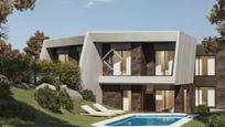 Vista exterior de Casa o xalet en venda en Torrelodones amb Aire condicionat, Calefacció i Jardí privat