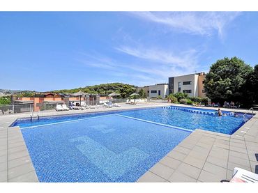 Appartement avec jardin à vendre à Calle sa boadella 8