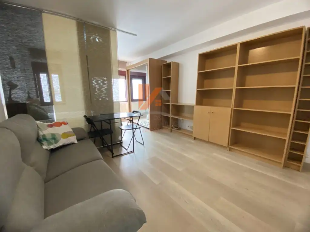 Sala d'estar de Apartament de lloguer en Santiago de Compostela  amb Moblat