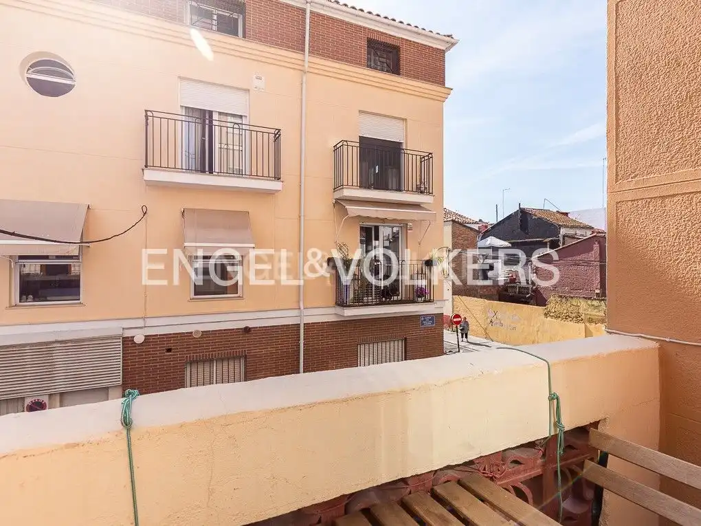 Terrassa de Apartament de lloguer en Valencia amb Aire condicionat, Calefacció i Moblat