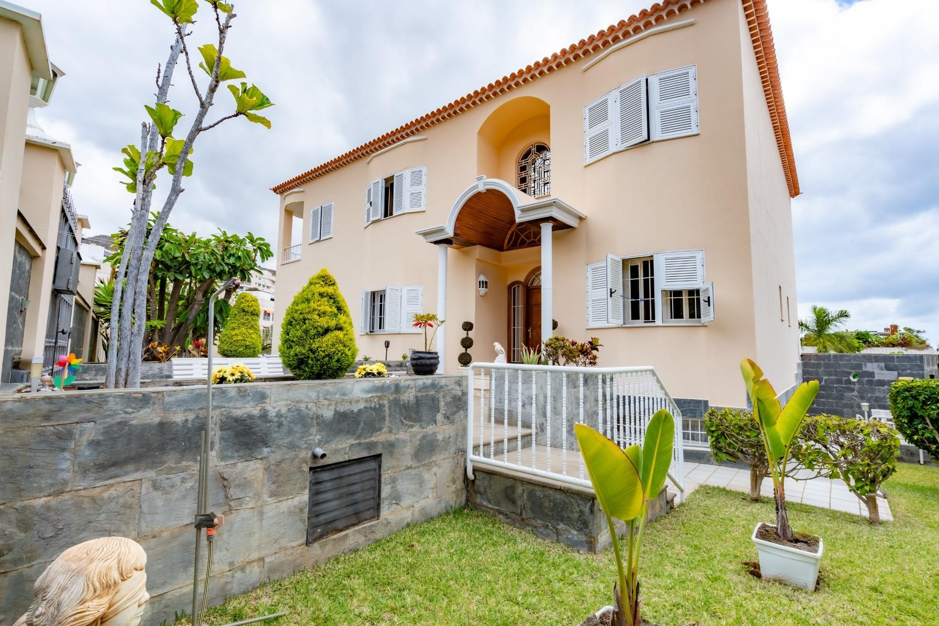 Exterior view of House or chalet for sale in  Santa Cruz de Tenerife Capital  with Private garden, Terrace and Storage room