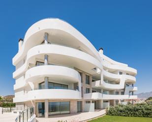 Exterior view of Attic for sale in Fuengirola  with Air Conditioner, Terrace and Storage room