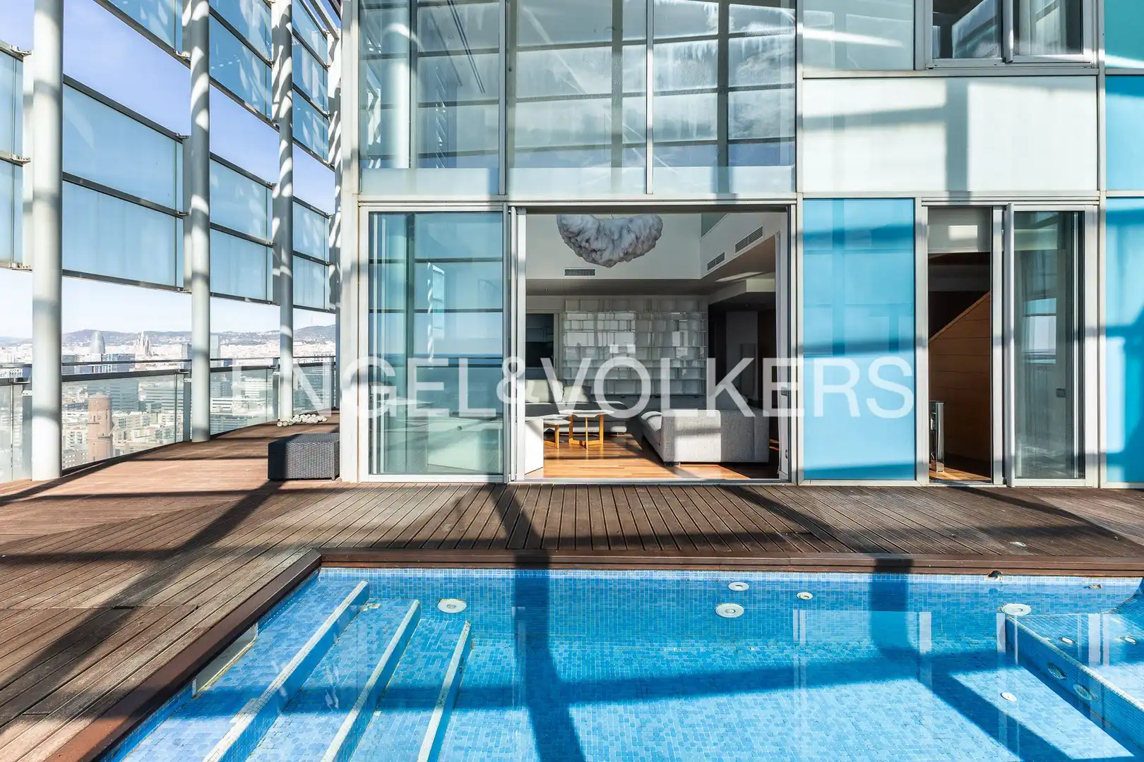 Attic for rent in Diagonal Mar i el Front Marítim del Poblenou