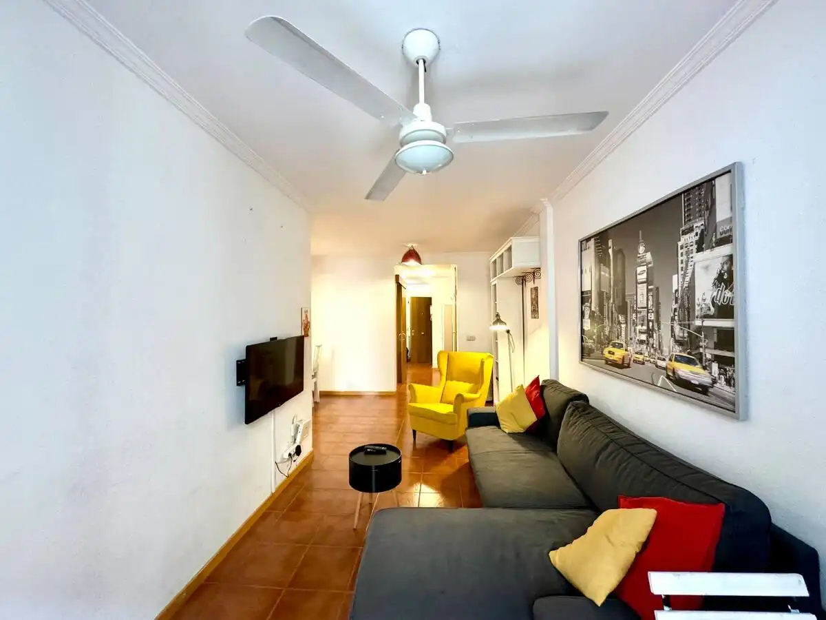Living room of Flat for rent in  Madrid Capital  with Air Conditioner, Heating and Furnished