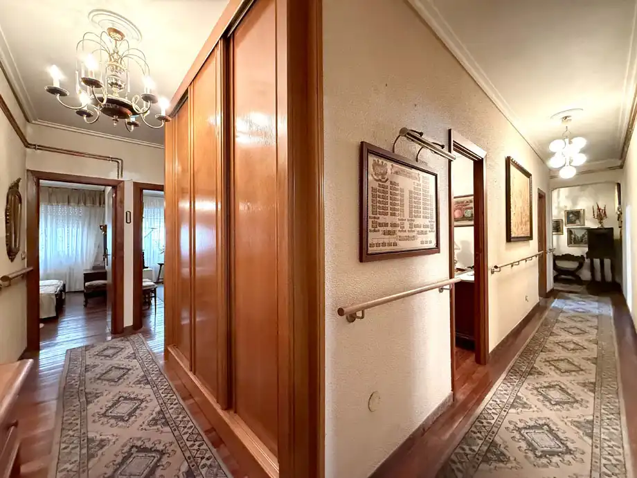 Piso en venta en Vitoria - Gasteiz con Calefacción, Terraza y Trastero
