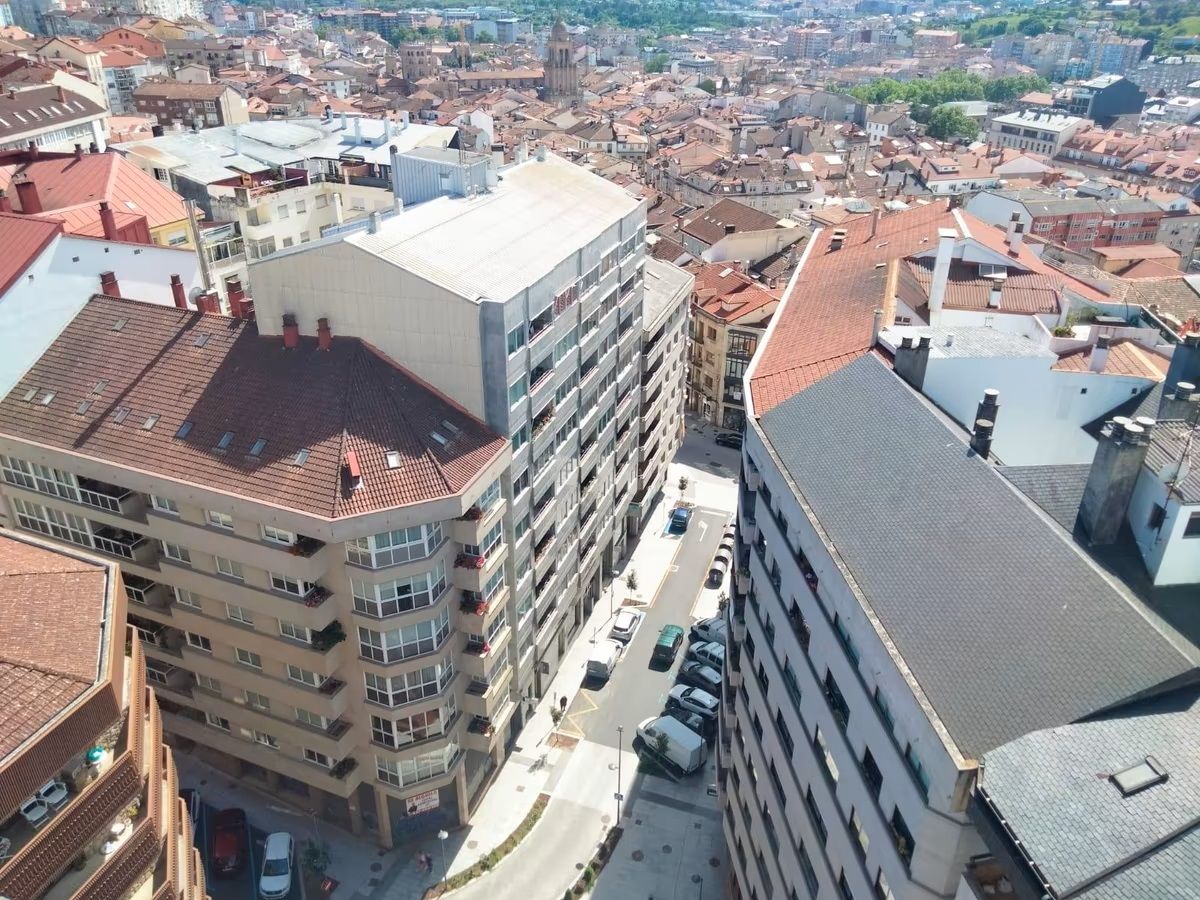 Vista exterior de Piso en venta en Ourense Capital  con Parquet, Terraza y Horno