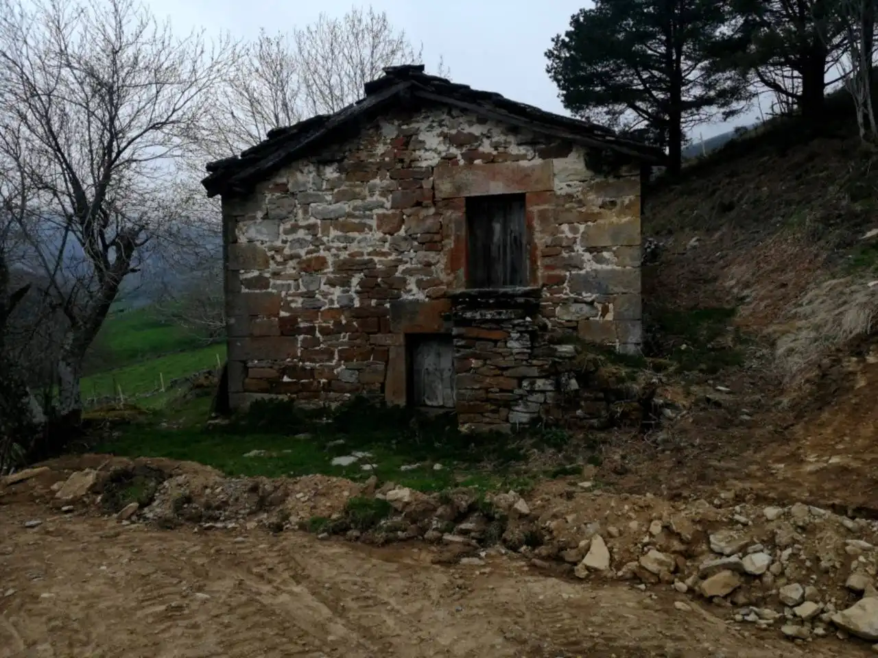 Casa con giardino in vendita a Lugar la Sia 12, imagen 2