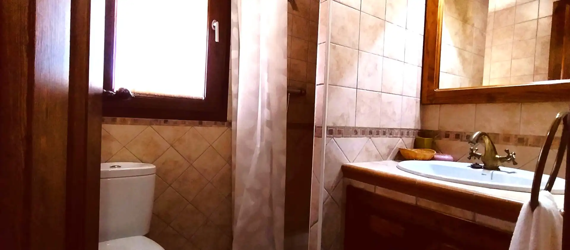 Badezimmer von Country house zum Verkauf in Barrado mit Heizung, Möbliert und Waschmaschine
