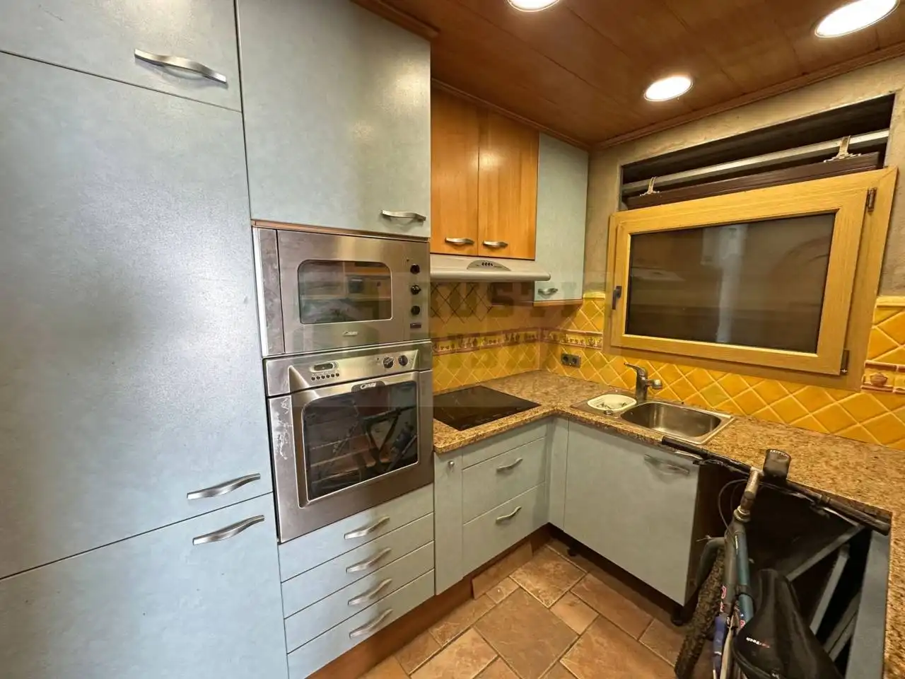 Cocina de Finca rústica en venta en La Bisbal d'Empordà con Jardín privado