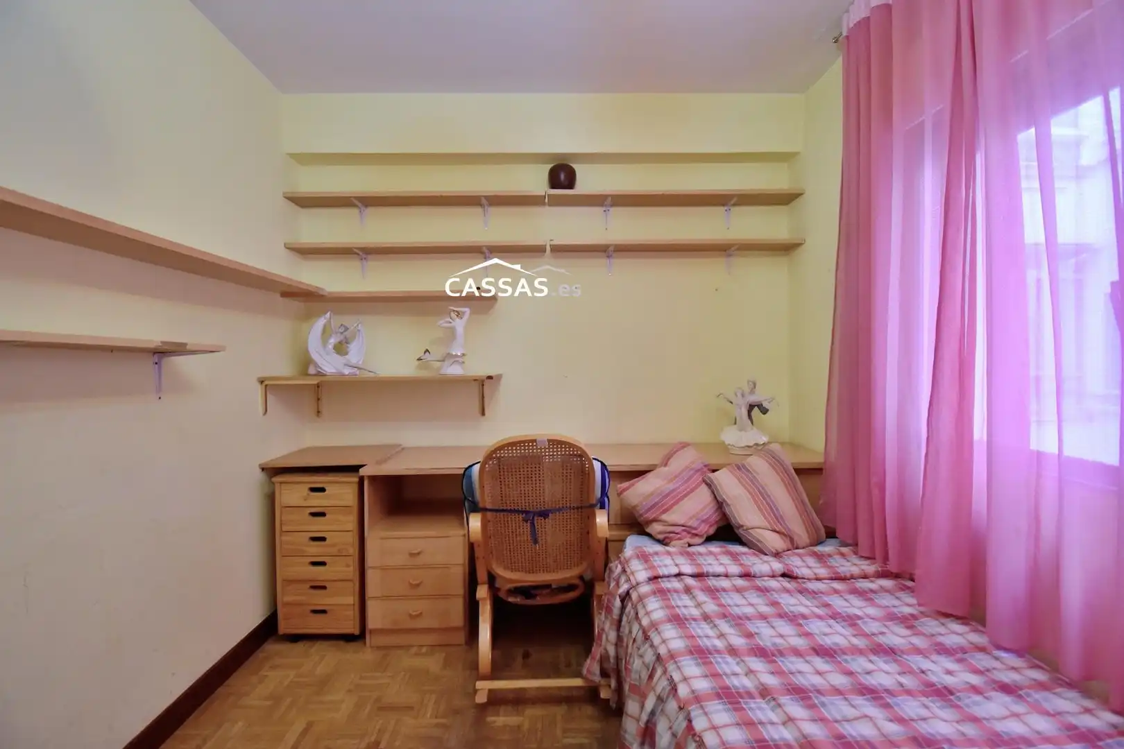 Habitación de Piso en venta en Torrejón de Ardoz con Parquet y Terraza