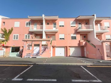 Casa a schiera con balcone in vendita a EL CORNICAL