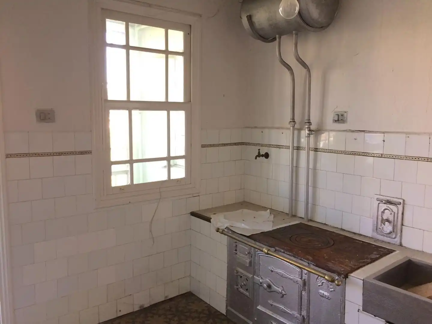 Cocina de Edificio en venta en O Barco de Valdeorras  