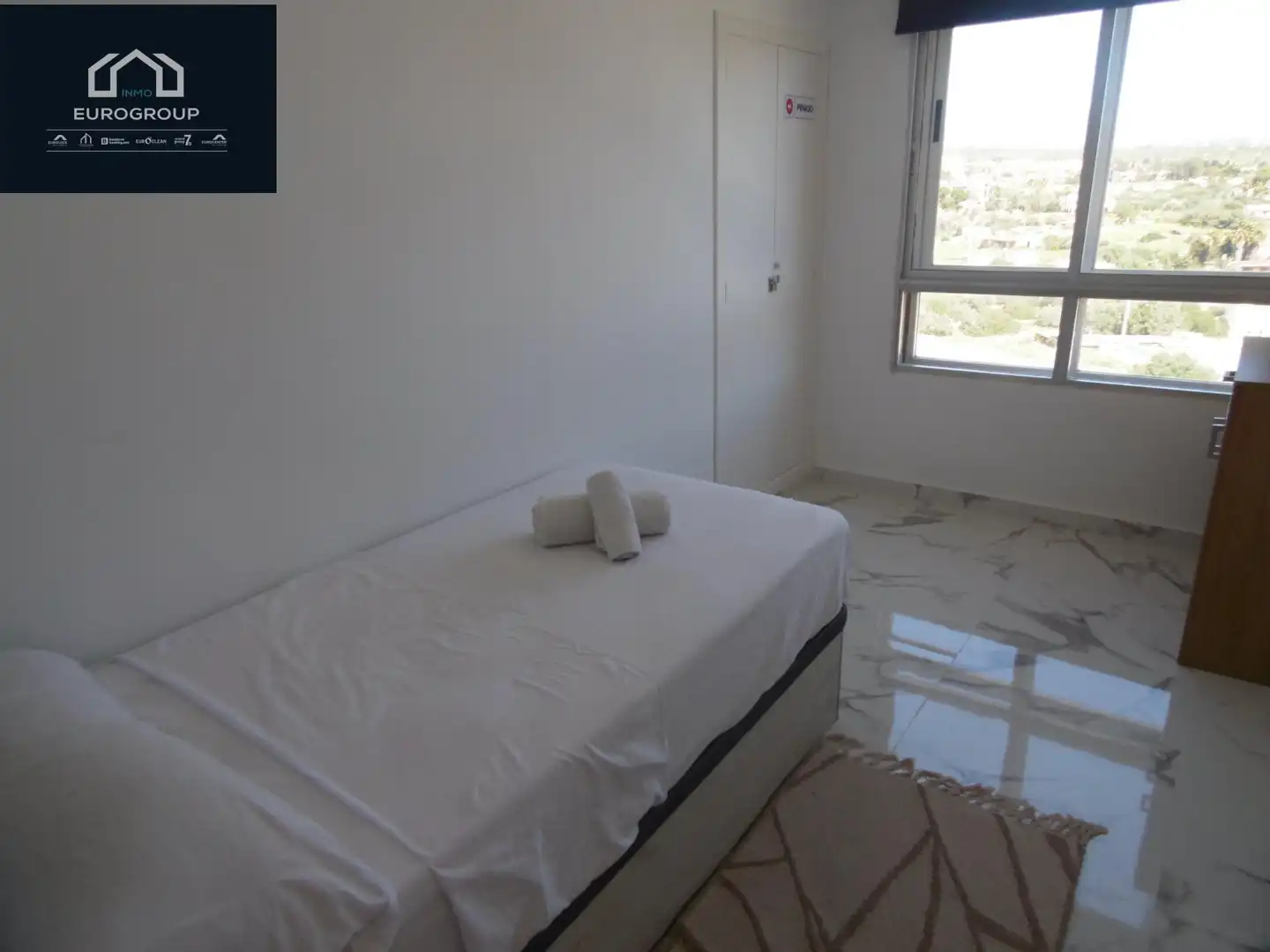 Habitación de Apartamento de alquiler en Benidorm con Aire acondicionado, Calefacción y Amueblado