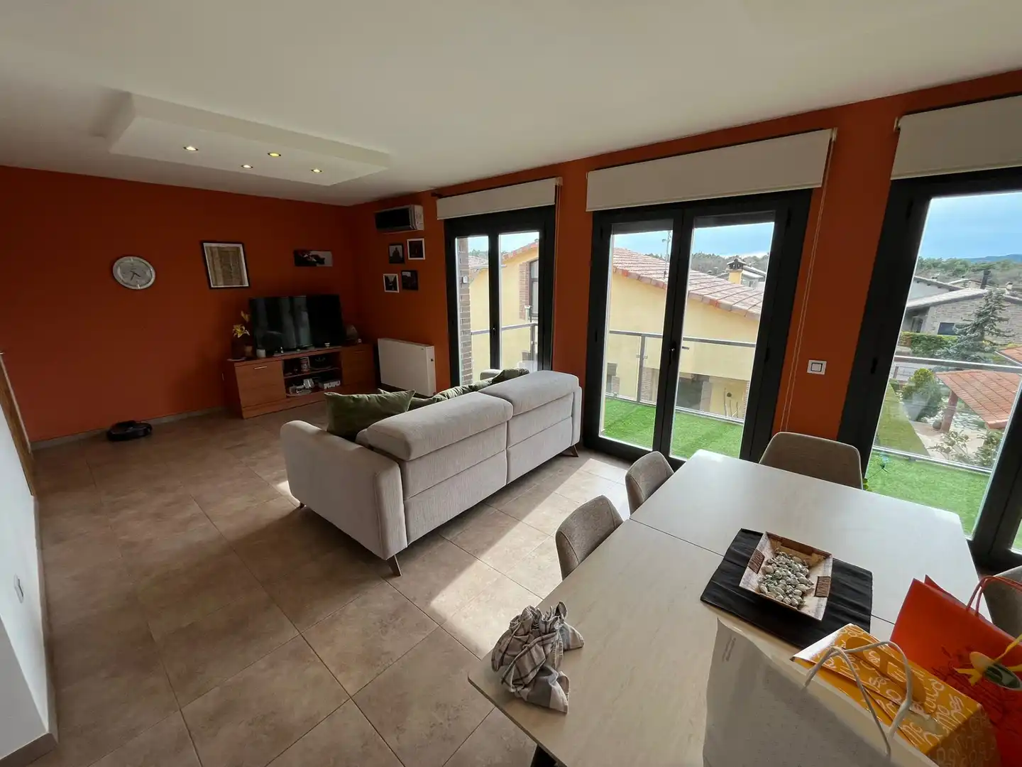 Sala d'estar de Casa o xalet en venda en Olius amb Aire condicionat, Jardí privat i Balcó