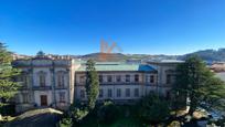 Vista exterior de Dúplex en venda en Santiago de Compostela  amb Terrassa