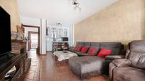 Sala d'estar de Casa o xalet en venda en Cártama amb Aire condicionat, Jardí privat i Terrassa