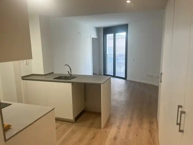 Planta baixa de lloguer a Carrer de Sant Pere, 81, Centre