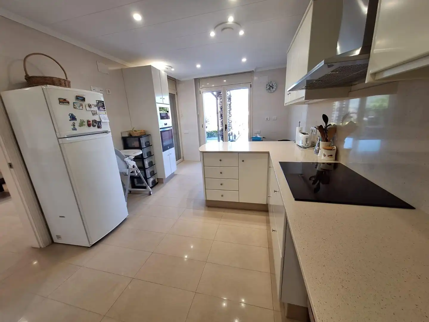Cocina de Casa o chalet en venta en Castellar del Vallès con Jardín privado, Terraza y Trastero