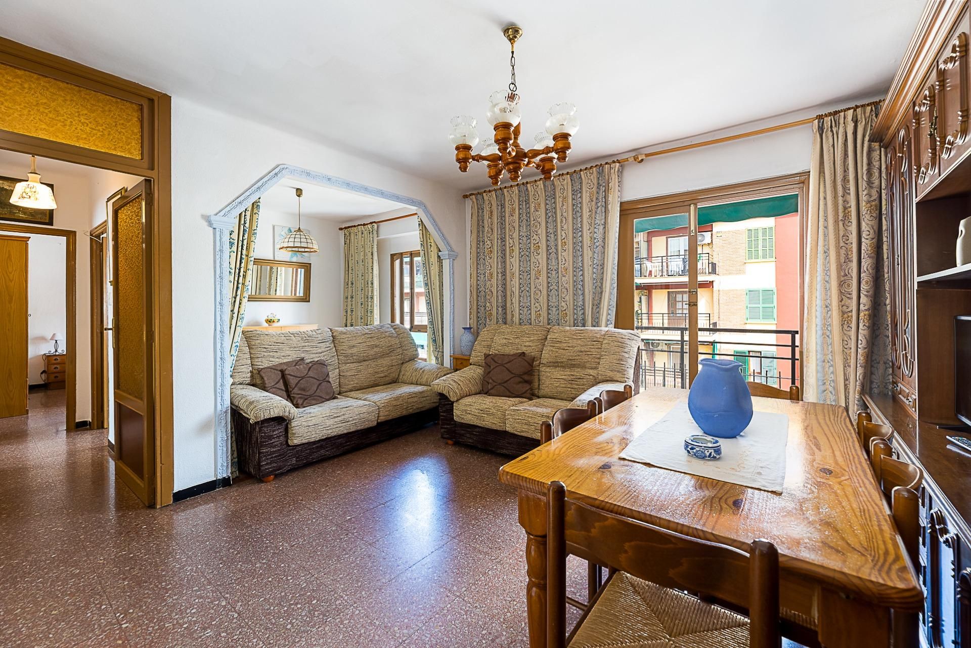 Sala d'estar de Pis en venda en  Palma de Mallorca amb Balcó